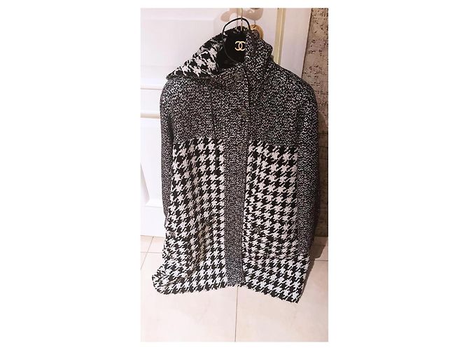 Parka Chanel Tweed con botones joya Negro - vista 9