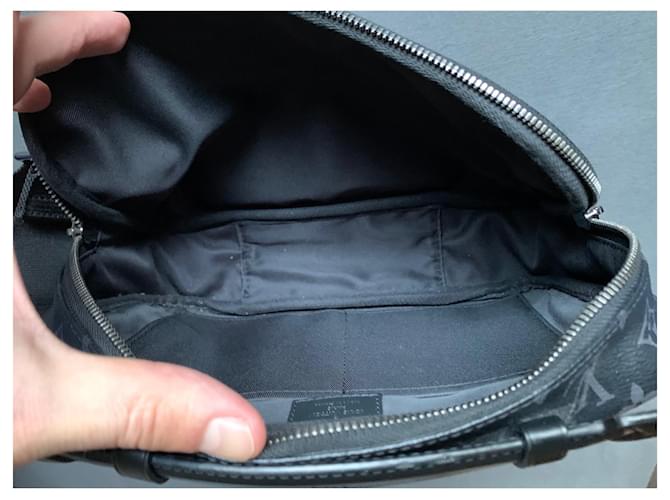 Louis Vuitton Gürteltasche Monogram Eclipse - Ansicht 12