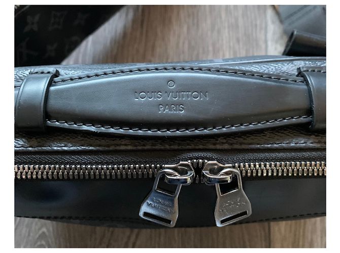 Louis Vuitton Gürteltasche Monogram Eclipse - Ansicht 13