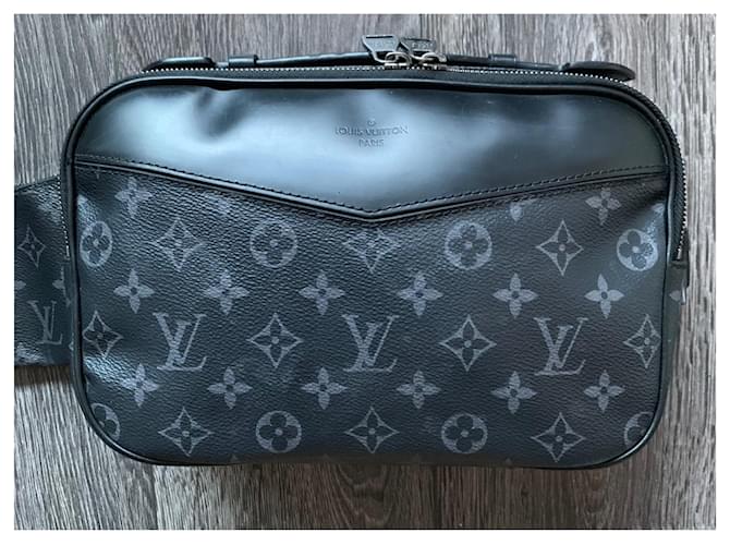 Louis Vuitton Gürteltasche Monogram Eclipse - Ansicht 2
