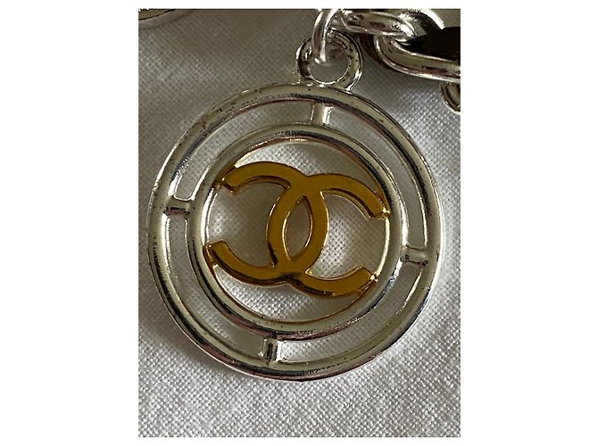 Braccialetto con ciondoli Chanel in acciaio argento e oro Silver hardware Gold hardware - vista 11