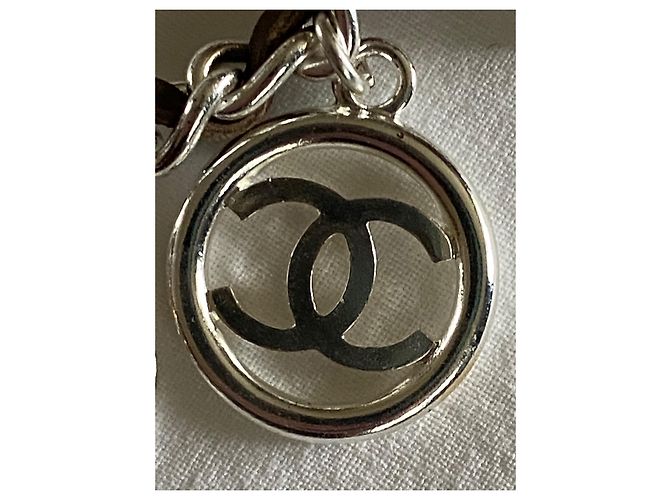 Braccialetto con ciondoli Chanel in acciaio argento e oro Silver hardware Gold hardware - vista 8