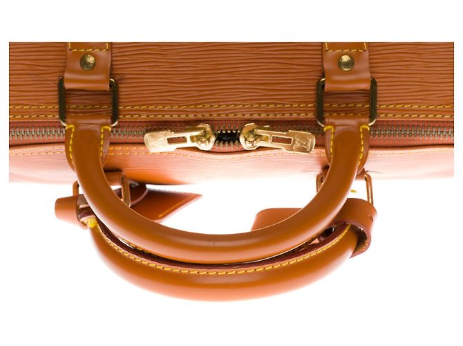 Abbesses Louis Vuitton Keepall 50 in pelle epi cognac D'oro - vista 9
