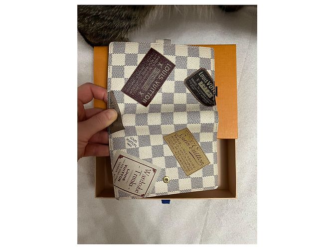 Louis Vuitton Endbox de piel beige - vista 8