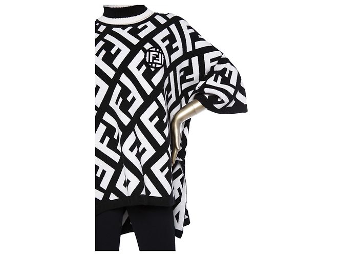 Fendi oversize suéter poncho FF logo negro blanco - vista 6