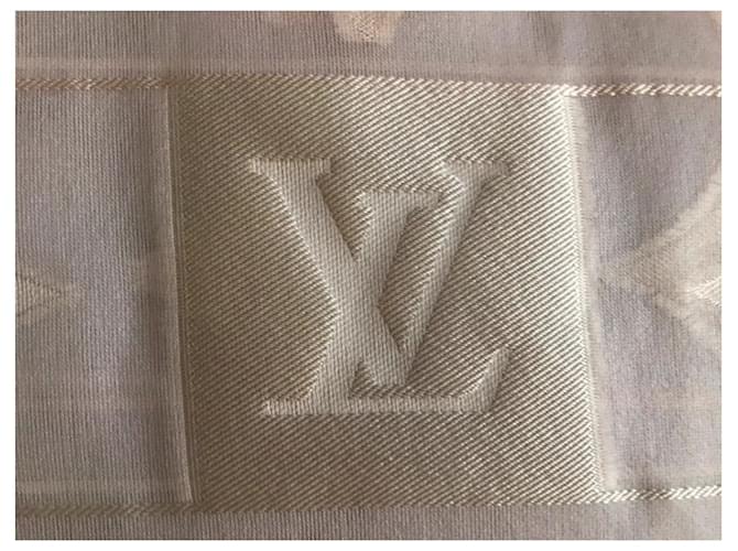 Louis Vuitton Monogram Vuitton Seidenstola Pink - Ansicht 10
