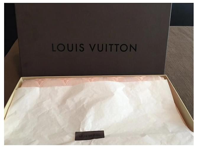 Louis Vuitton Monogram Vuitton Seidenstola Pink - Ansicht 5