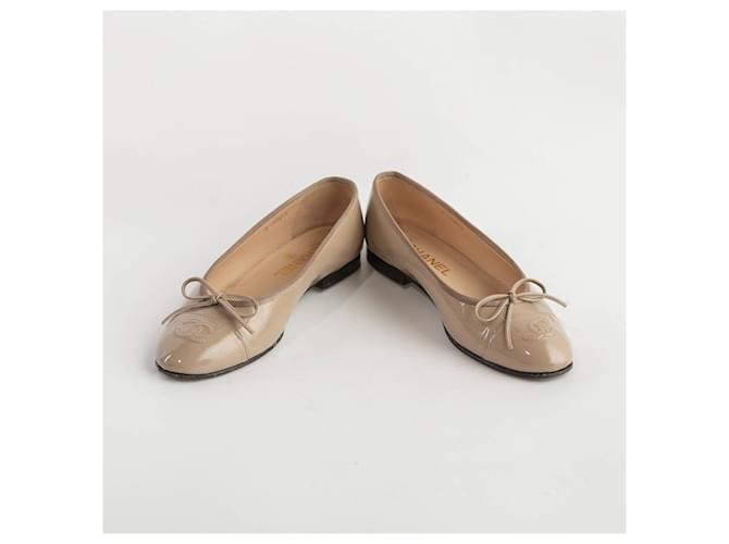 Chanel Ballerinas Beige Ref.453971 - Joli Closet