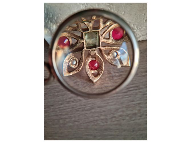 Große außergewöhnliche CHANEL Metall-Emaille-Brosche mit Strassperlen Mehrfarben - Ansicht 5