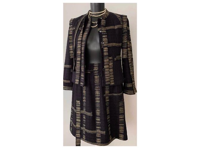 Cambon Giacca Chanel in tweed nero e oro D'oro - vista 5