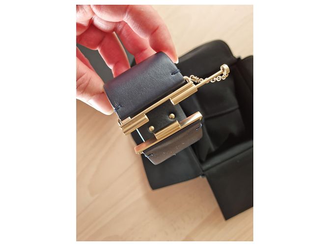 Chanel Bracciale in pelle blu navy con logo CC argento - vista 5