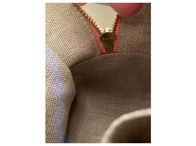 Borsa a mano Gucci MicroGuccisima in pelle rosa - vista 7