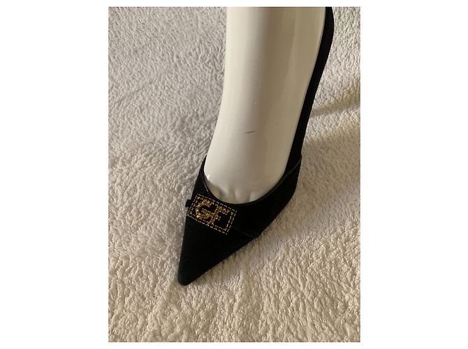 Gianfranco Ferre Vintage Décolleté GF Ferré in camoscio nero vintage - vista 12