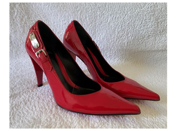 Gianfranco Ferre Vintage Décolleté GF Ferré vintage in vernice rossa - vista 3