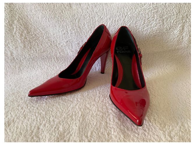 Gianfranco Ferre Vintage Décolleté GF Ferré vintage in vernice rossa - vista 7