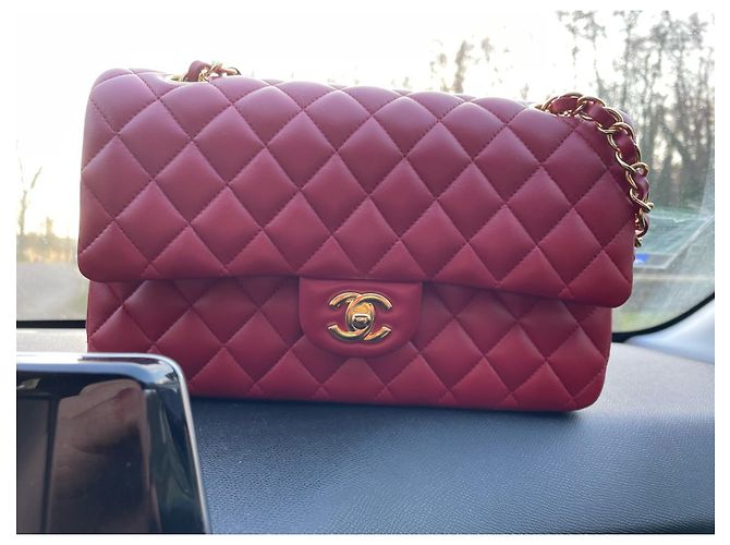 Chanel timeless red - view 2
