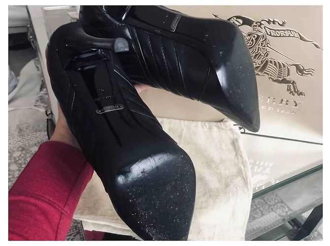 BOTAS DE TORNOZELO Burberry EM TAMANHO DE COURO 41 Excelente état Preto - vista 5