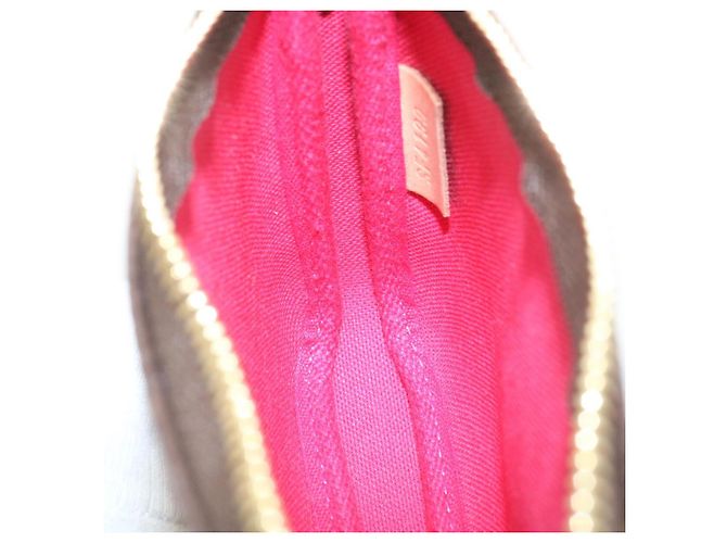 LOUIS VUITTON Monogram Vivienne Mini Pochette Accessoires M68490 auth 27893 - vue 19