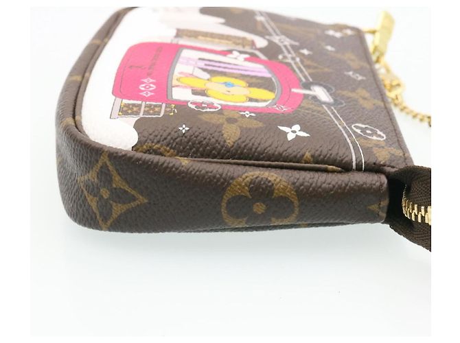 LOUIS VUITTON Monogram Vivienne Mini Pochette Accessoires M68490 auth 27893 - vue 3