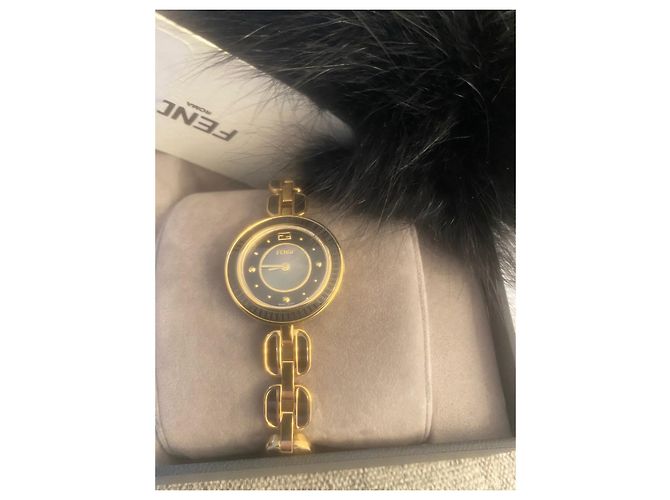 Fendi Uhr aus Goldstahl Gold hardware - Ansicht 2
