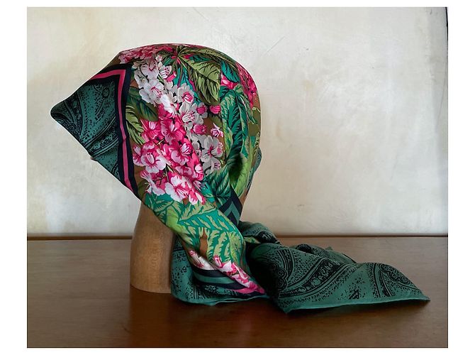 Oscar de la Renta Seiden Schals - Ansicht 7