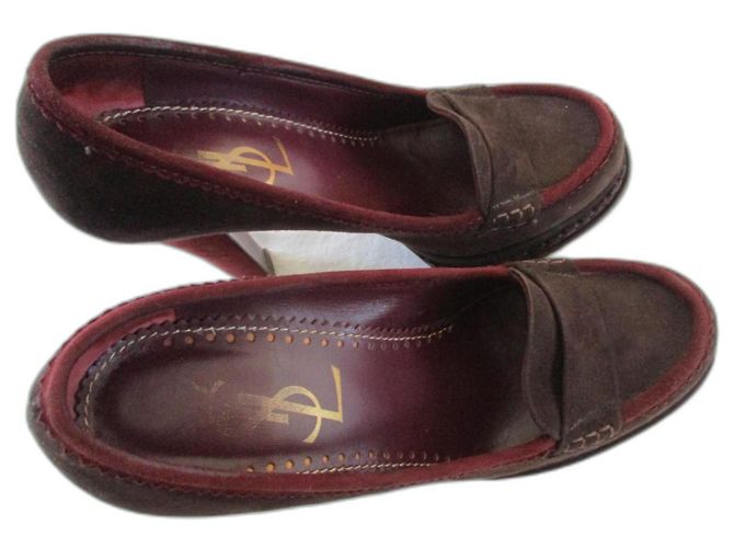 Yves Saint Laurent Mokassins mit Fersen, 37,5 IT. Schokolade - Ansicht 2
