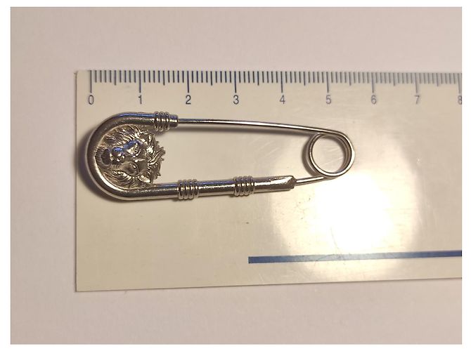 Versace For H&M Pins & Broschen Silber - Ansicht 3