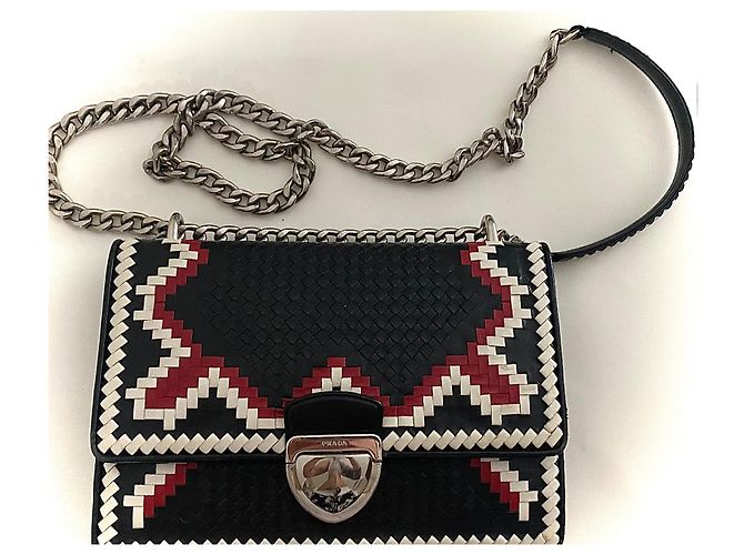 Prada Schultergurt aus Leder schwarz rot - Ansicht 3