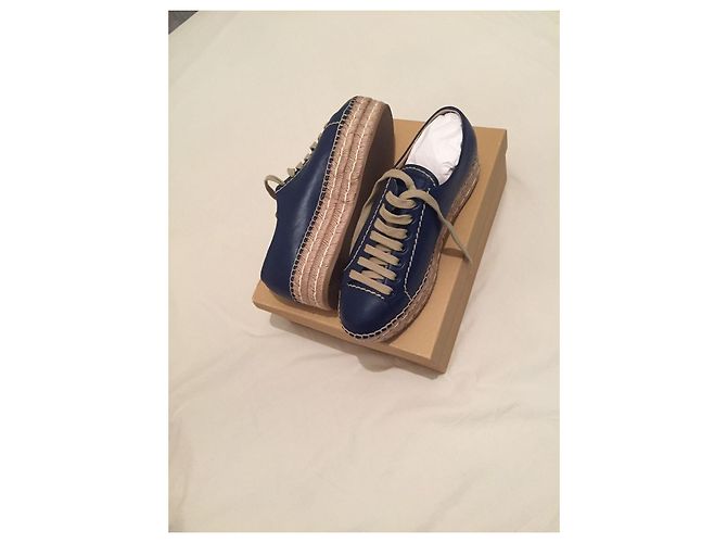 Sneakers Prada in pelle blu - vista 3