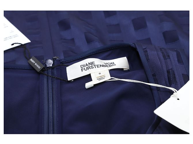 Diane Von Furstenberg Vestido midi sem manga e decote em V em seda artificial azul - vista 3