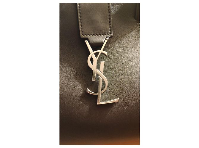 SAINT LAURENT CABAS B. BORSA IN PELLE CON BORCHIE Nero - vista 12