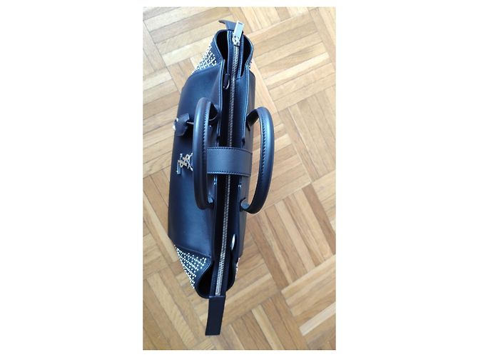 SAINT LAURENT CABAS B. BORSA IN PELLE CON BORCHIE Nero - vista 9