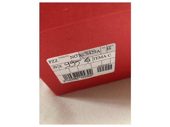 Valentino Garavani Schwarze Stiefel mit hohem Absatz von Valentino - Ansicht 6