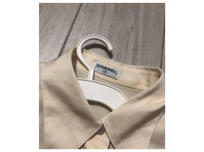 Top de seda Chanel Beige - vista 2