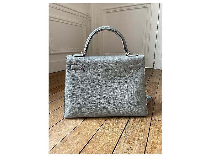 Hermès Kelly 32 sellaio Togo grigio gabbiano - vista 2
