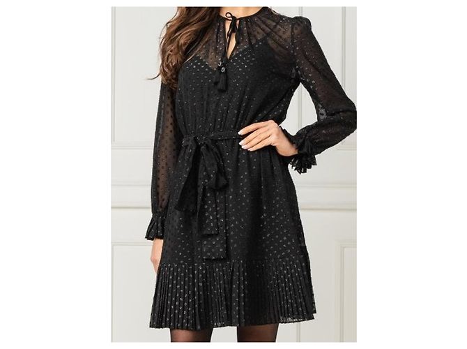 Michael Kors Schwarzes Chiffon Minikleid mit Polka Dots - Ansicht 9