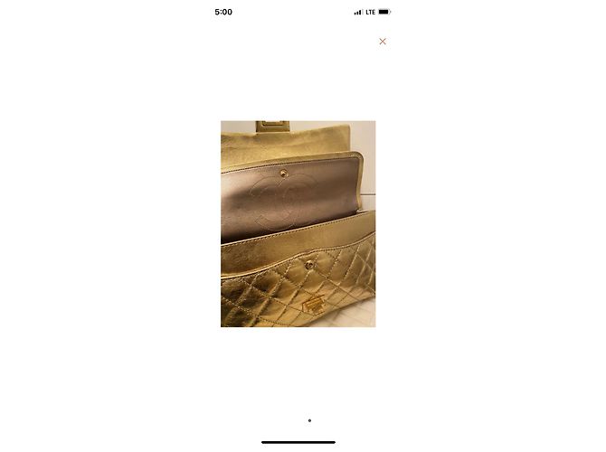 Chanel 2.55 Reissue 227 Borsa a flap in pelle di vitello oro metallizzato D'oro - vista 3