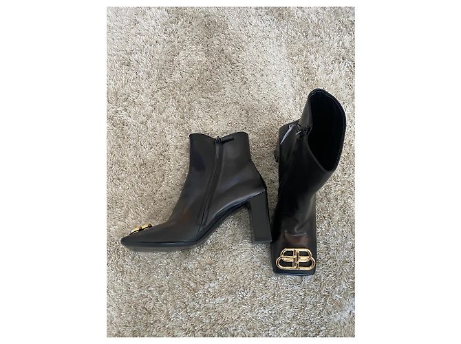 Botas Balenciaga BB de piel negra Negro - vista 2
