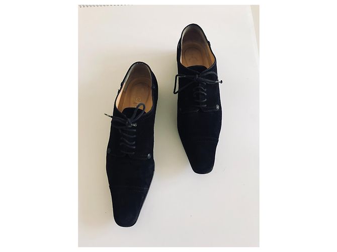 Chanel Chaussures en daim à lacets Noir - vue 10