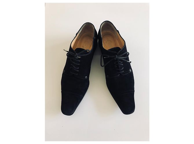 Chanel Chaussures en daim à lacets Noir - vue 12