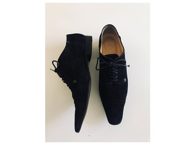 Chanel Chaussures en daim à lacets Noir - vue 7