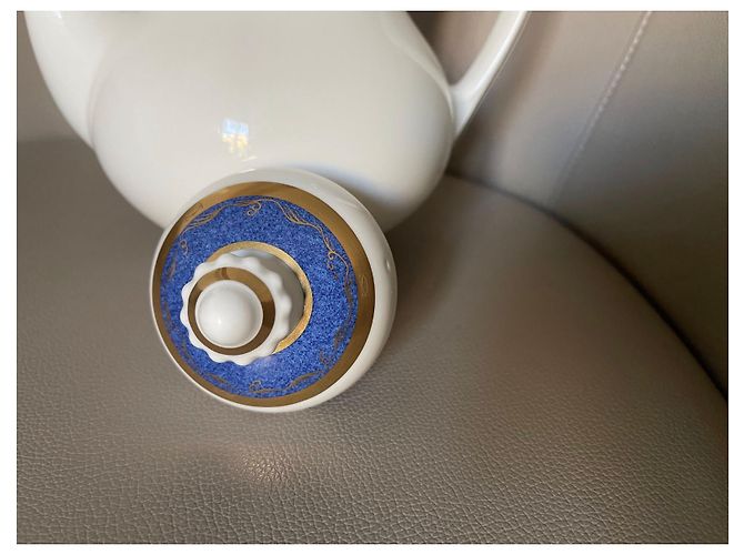 cafetière Cartier Bone China Or 24k "La Maison du Shogun" Blanc Bleu Doré - vue 9