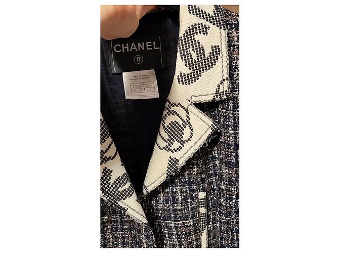 Cambon Chanel Tweed Jacke mit Kamelienmotiv Größe 42 Mehrfarben - Ansicht 4