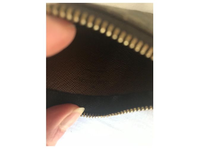 Portachiavi Louis Vuitton Monogramma Marrone Scuro - vista 2