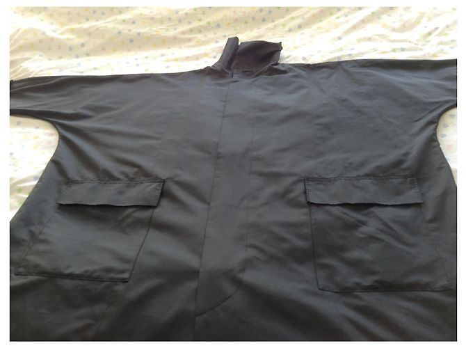 Issey Miyake Gabardina larga oversize Negro - vista 2