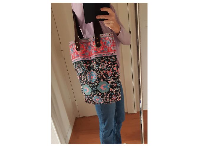 Autre Marque Bohemian Canvas Handtasche Schwarz Multicolour mit braunen Ledergriffen - Ansicht 2