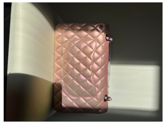2.55 Sac Chanel Piel de ternera irisada y metal plateado Rosa - vista 19