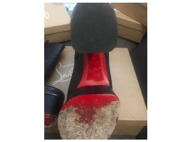 Christian Louboutin Louboutin 130Botas con plataforma de piel de becerro Izamayeah mm Negro - vista 3