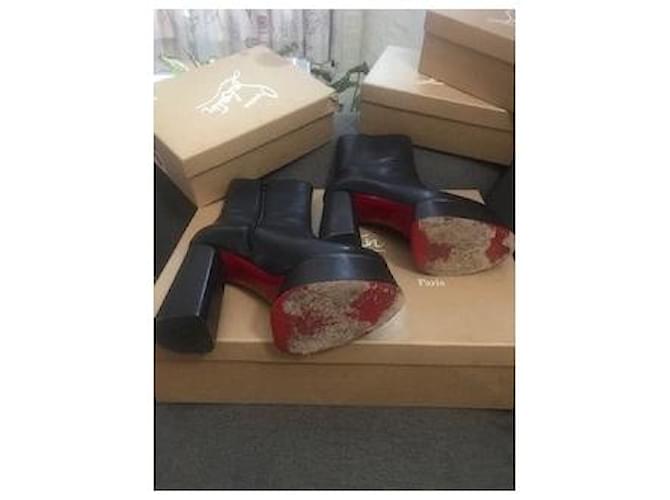 izamayeah louboutin