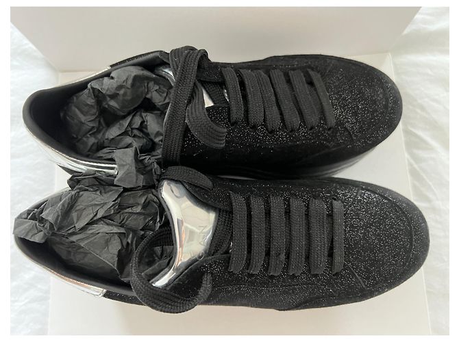 Graue Plateau-Sneaker von Hogan Schwarz - Ansicht 2